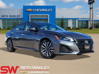 Used 2023 Nissan Altima 2.5 SV