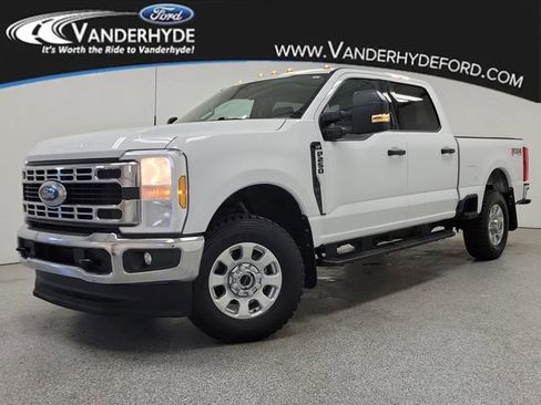 Used 2024 Ford F250 XLT w/ FX4 Off-Road Package AWD/4WD image 1