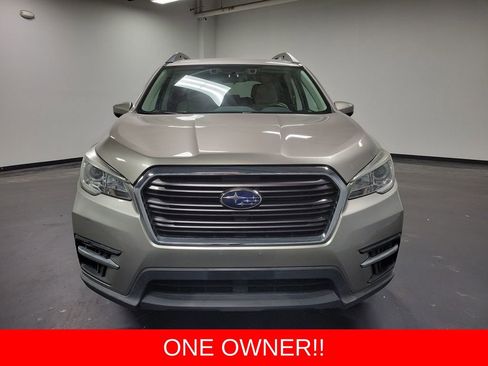 Used 2019 Subaru Ascent Premium image 2