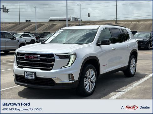 Used 2024 GMC Acadia Elevation w/ Luxury Package FWD image 1