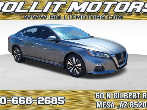 Used 2020 Nissan Altima 2.5 SV FWD image 1
