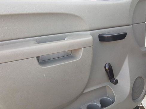 Used 2013 Chevrolet Silverado 2500 W/T image 18