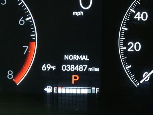 Used 2023 Honda HR-V EX-L image 18