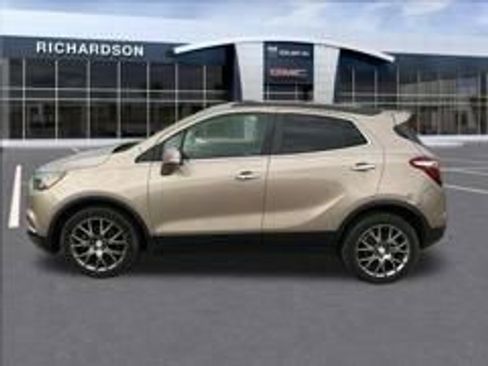 Used 2018 Buick Encore Sport Touring FWD image 9