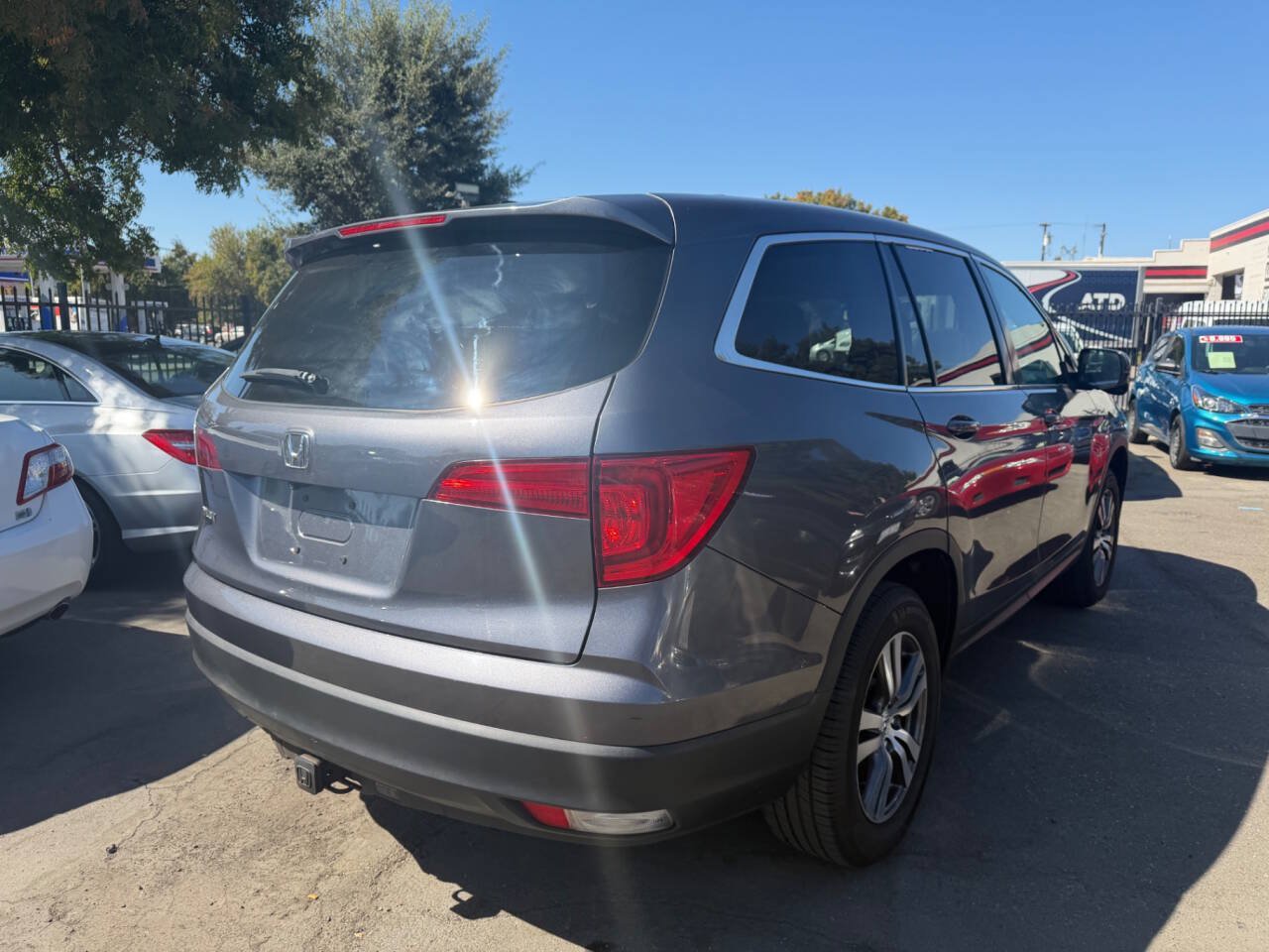 Used 2017 Honda Pilot EX-L image 5