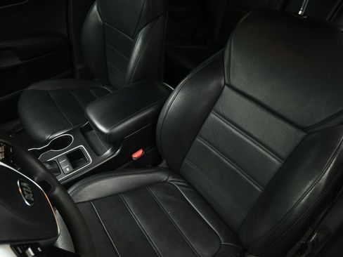 Used 2020 Kia Sorento FWD V6 image 50