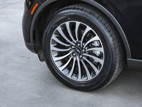 Used 2022 Lincoln Aviator Reserve w/ Elements Package Plus RWD image 9