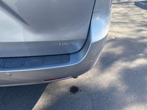 Used 2017 Toyota Sienna Limited Premium image 6