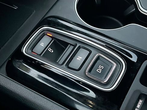 Used 2023 Honda Pilot Elite image 17