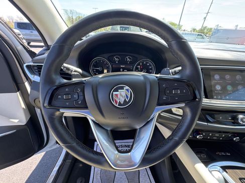 Used 2023 Buick Enclave Essence AWD/4WD image 22
