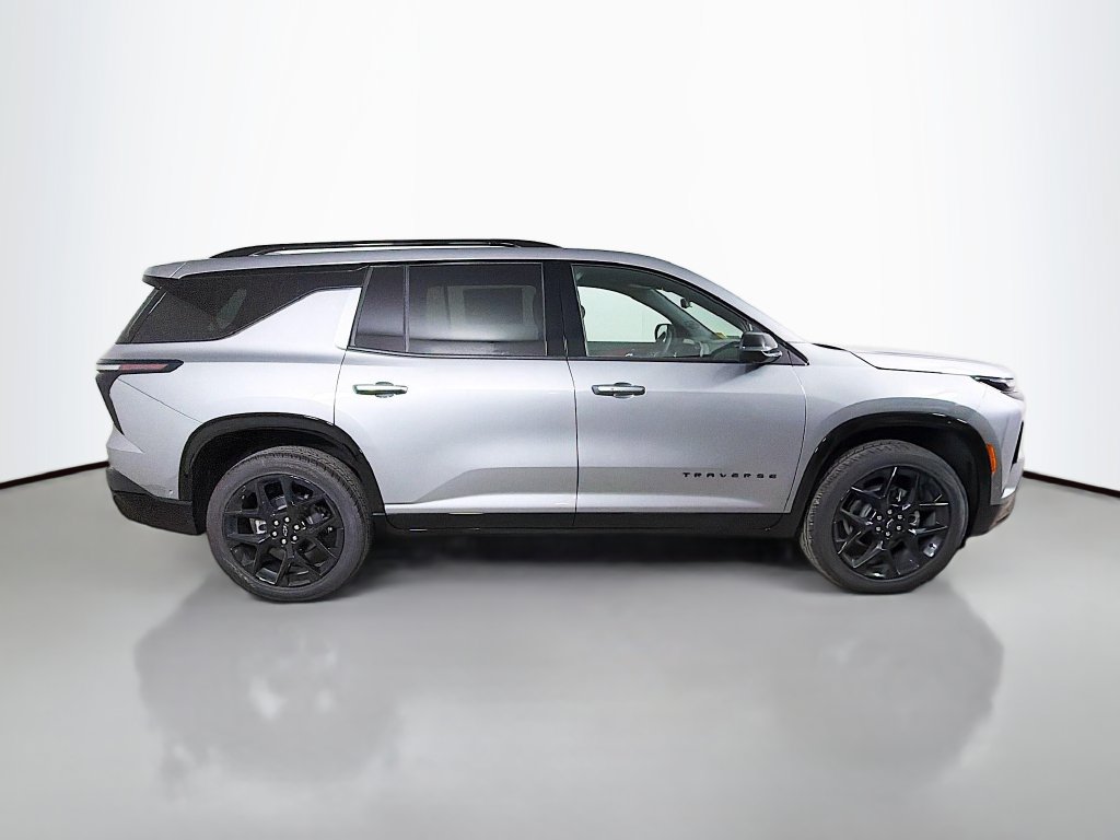 New 2026 Chevrolet Traverse RS w/ LPO, Floor Liner Package AWD/4WD image 5