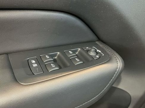 Used 2023 Volvo XC60 B5 Plus w/ Climate Package AWD/4WD image 34