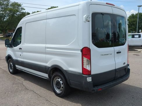 Used 2017 Ford Transit 150 image 6
