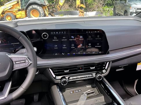 New 2026 Chevrolet Tahoe Z71 w/ Z71 Off-Road Package AWD/4WD image 7