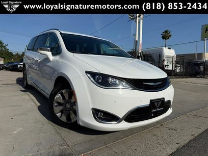Used 2018 Chrysler Pacifica Limited w/ Advanced Safetytec Group