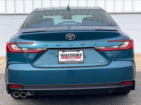New 2026 Toyota Camry SE image 5