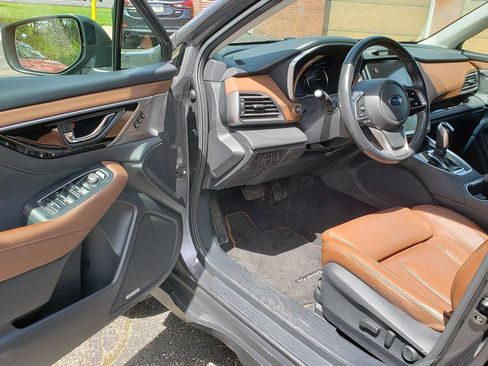 Used 2021 Subaru Outback Touring w/ Popular Package #2 AWD/4WD image 4