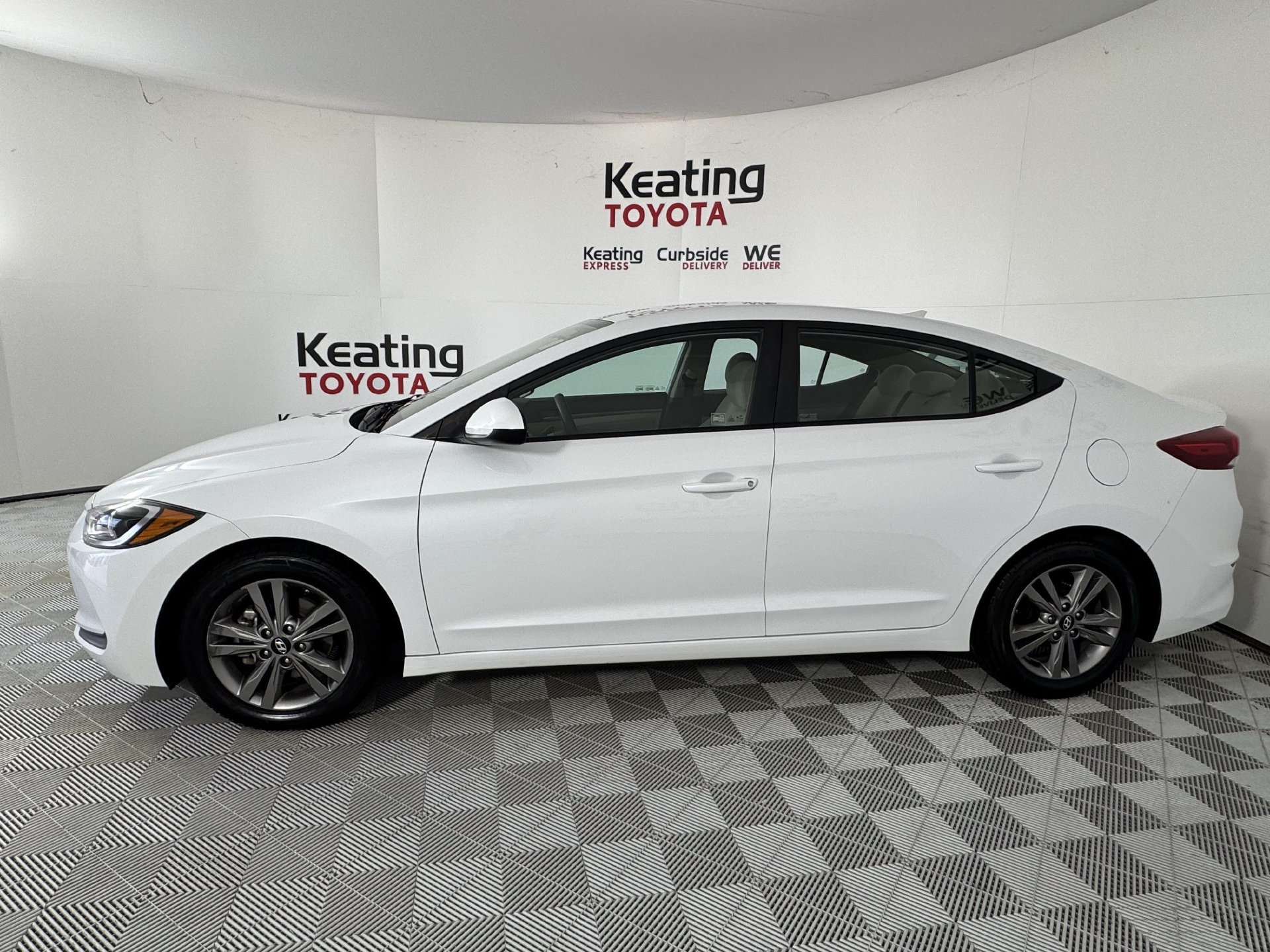 Used 2017 Hyundai Elantra SE FWD image 8