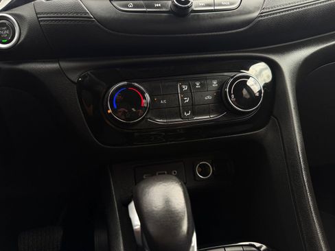 Used 2021 Buick Encore GX Preferred FWD image 19