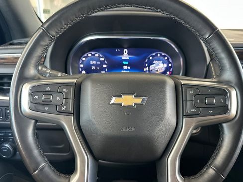 Used 2023 Chevrolet Suburban Premier AWD/4WD image 24
