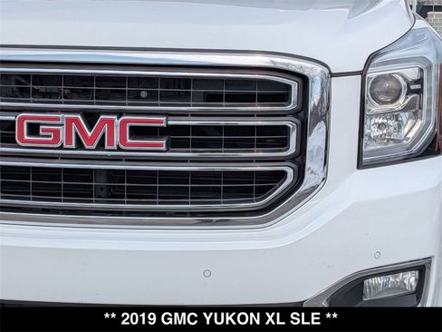 Used 2019 GMC Yukon XL SLE w/ SLE Value Package image 9