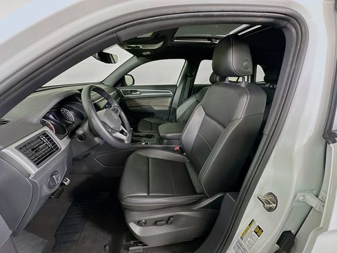 Used 2021 Volkswagen Atlas Cross Sport SE FWD image 20