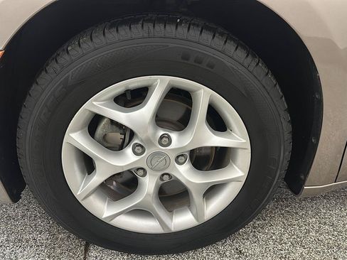 Used 2018 Chrysler Pacifica Touring-L Plus w/ Tire & Wheel Group FWD image 12