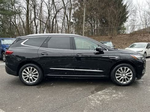 Used 2018 Buick Enclave Premium w/ Experience Buick Package image 3