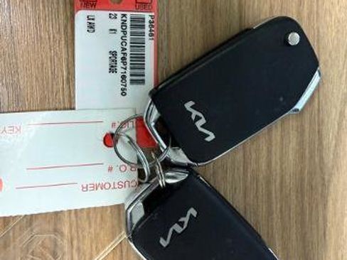 Used 2023 Kia Sportage LX image 52