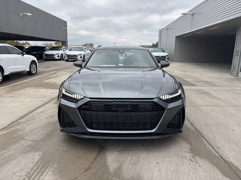 New 2026 Audi RS 6 performance image 2