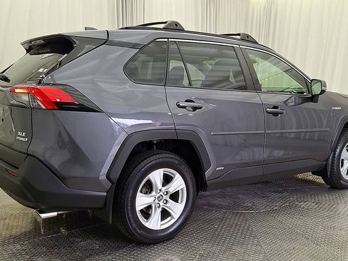 Certified 2019 Toyota RAV4 XLE w/ Convenience Package image 3