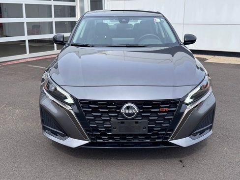 Used 2024 Nissan Altima 2.5 SR w/ SR Premium Package AWD/4WD image 10