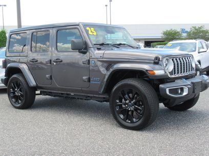 Used 2025 Jeep Wrangler Unlimited Sahara w/ Safety Group