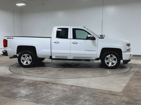 Used 2019 Chevrolet Silverado 1500 LT w/ All Star Edition AWD/4WD image 2