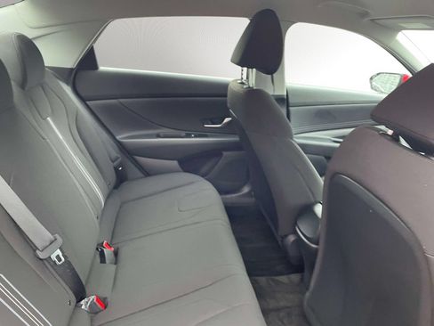 Used 2023 Hyundai Elantra SEL w/ Convenience Package FWD image 12