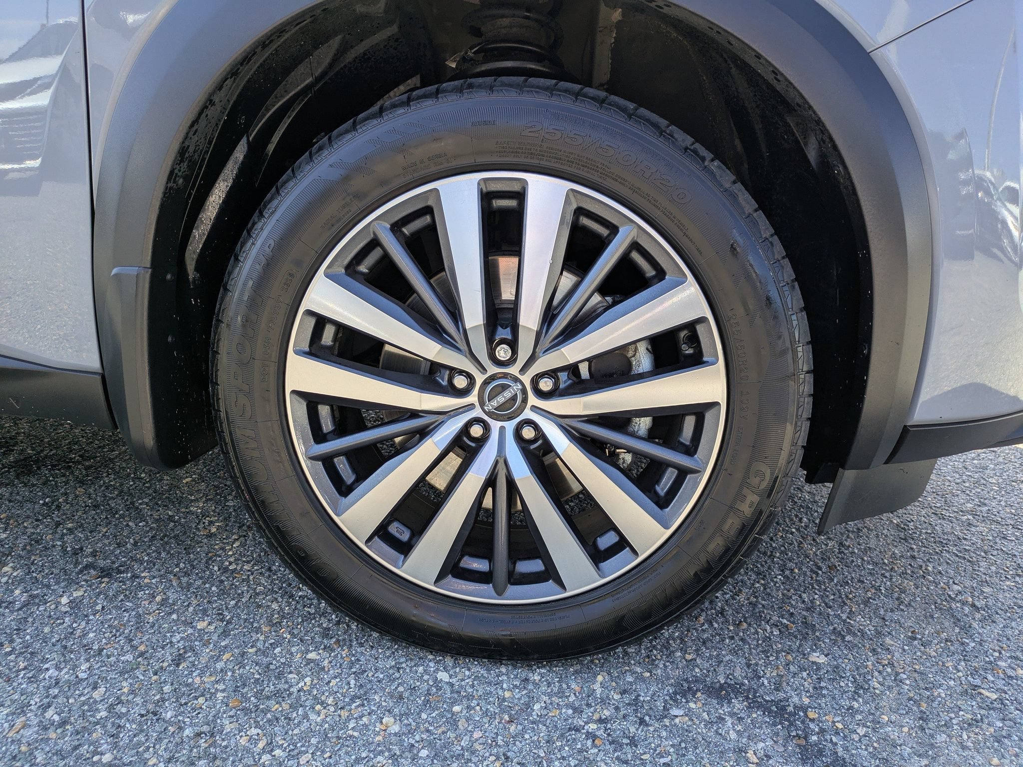 Used 2022 Nissan Pathfinder Platinum w/ Cargo Package FWD image 12