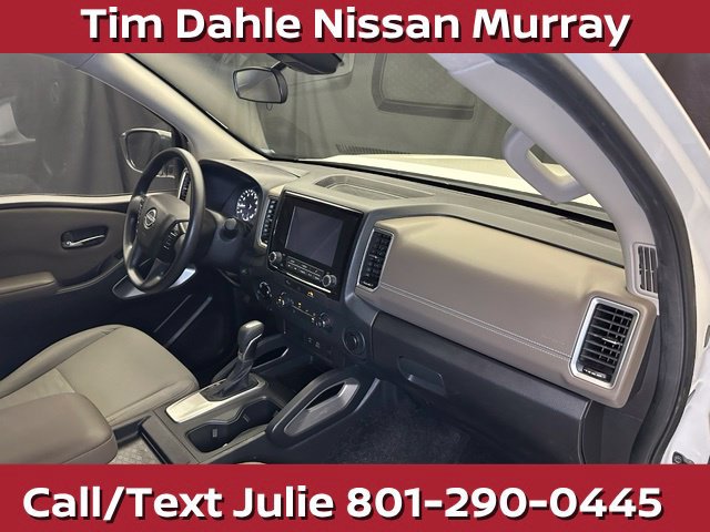 Used 2023 Nissan Frontier SV AWD/4WD image 17