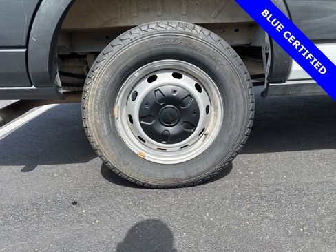 Used 2025 Ford Transit 250 148 Medium Roof image 5
