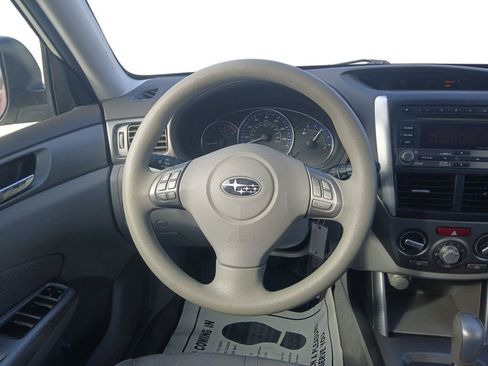 Used 2010 Subaru Forester 2.5X Premium image 14
