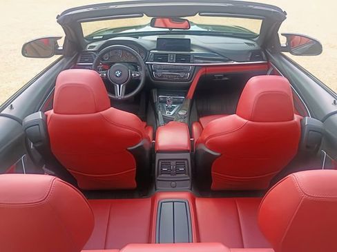 Used 2015 BMW M4 Convertible RWD image 24