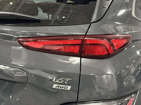 Used 2023 Hyundai Kona Limited AWD/4WD image 13