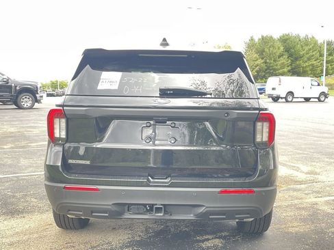 New 2025 Ford Explorer 4WD Police Interceptor image 4