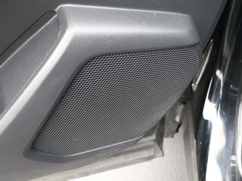Used 2022 Toyota Highlander XSE FWD image 13
