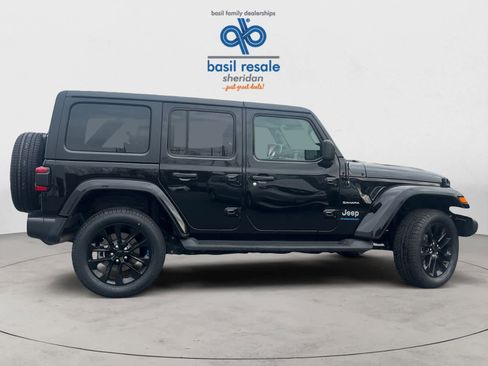Used 2023 Jeep Wrangler Sahara w/ Cold Weather Group image 10