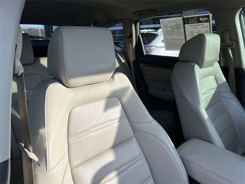 Used 2018 Honda CR-V Touring image 23
