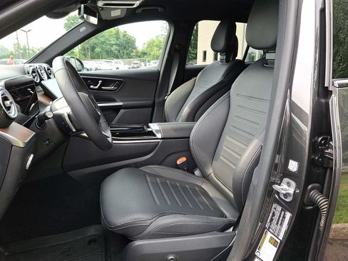 Used 2026 Mercedes-Benz GLC 300 4MATIC image 10