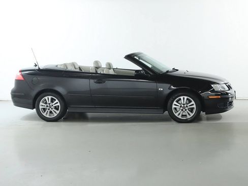 Used 2005 Saab 9-3 Linear FWD image 14