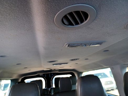 Used 2012 Nissan NV 3500 SL w/ Technology Pkg image 39