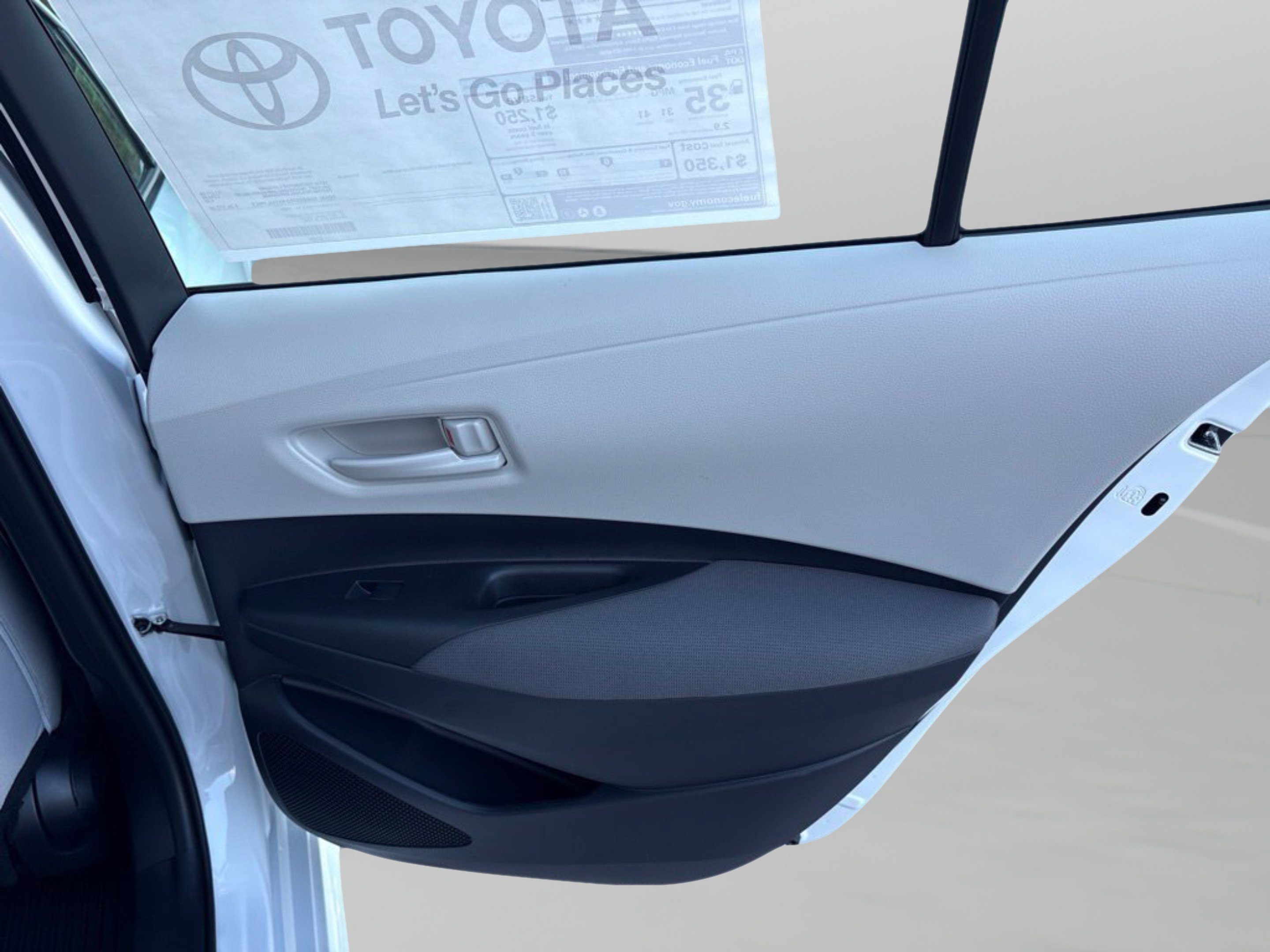 New 2027 Toyota Corolla LE FWD image 25