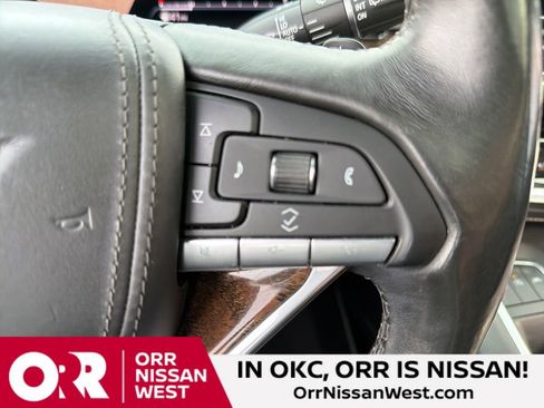 Used 2021 Cadillac Escalade ESV Premium Luxury Platinum image 24